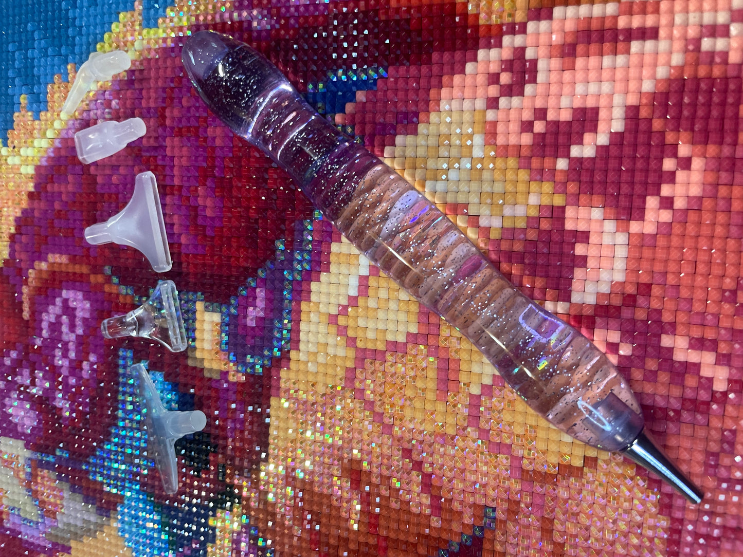 Sparkills Dragon Diamond Art Pen avec accessoires multiplaceurs plus droits de couleur fantaisie pour la peinture au diamant