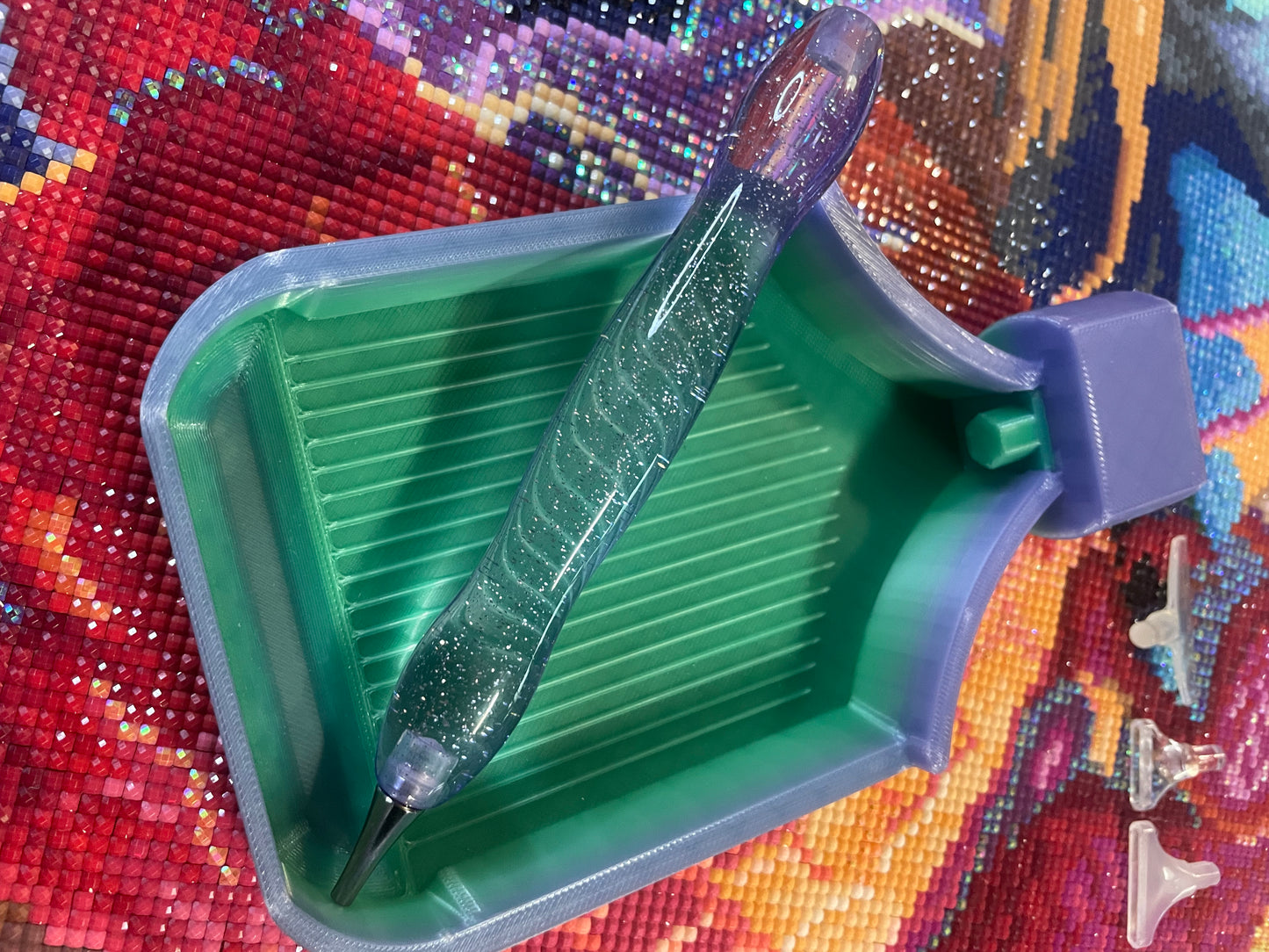 Sparkills Dragon Diamond Art Pen avec accessoires multiplaceurs plus droits de couleur fantaisie pour la peinture au diamant
