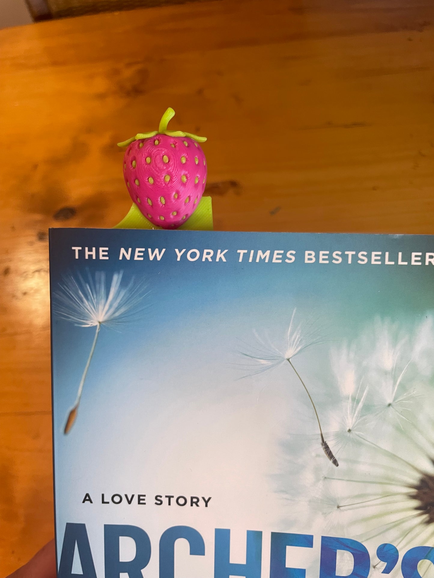 Strawberry 3D Printed Bookmark, Cute and Colorful Fruit Design for Marking Pages, Perfect Reader Gift