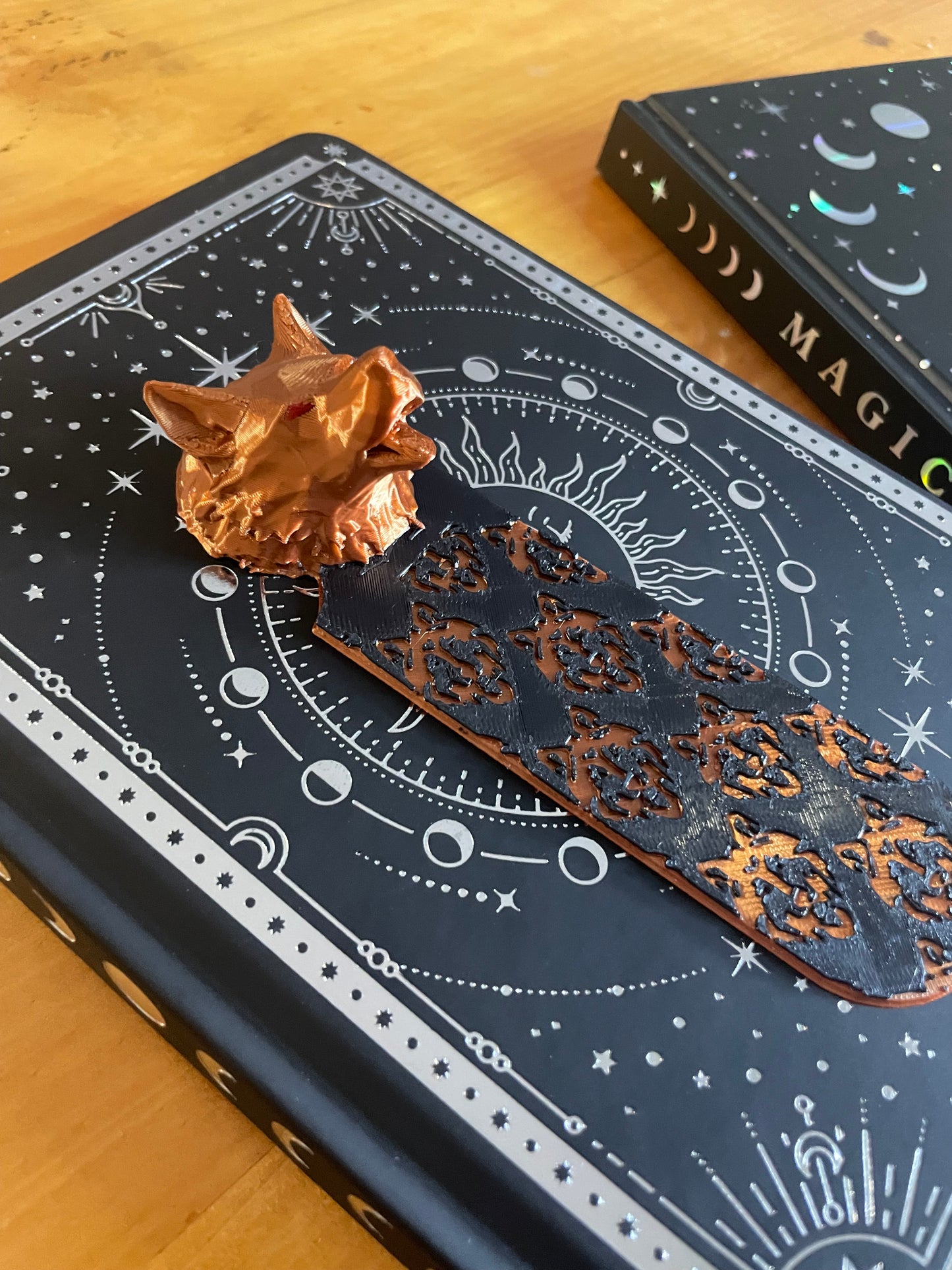 3D Printed Dire Wolf Bookmark, Fantasy Themed Reading Tool for Bookmarks Collectors, Gift for Readers