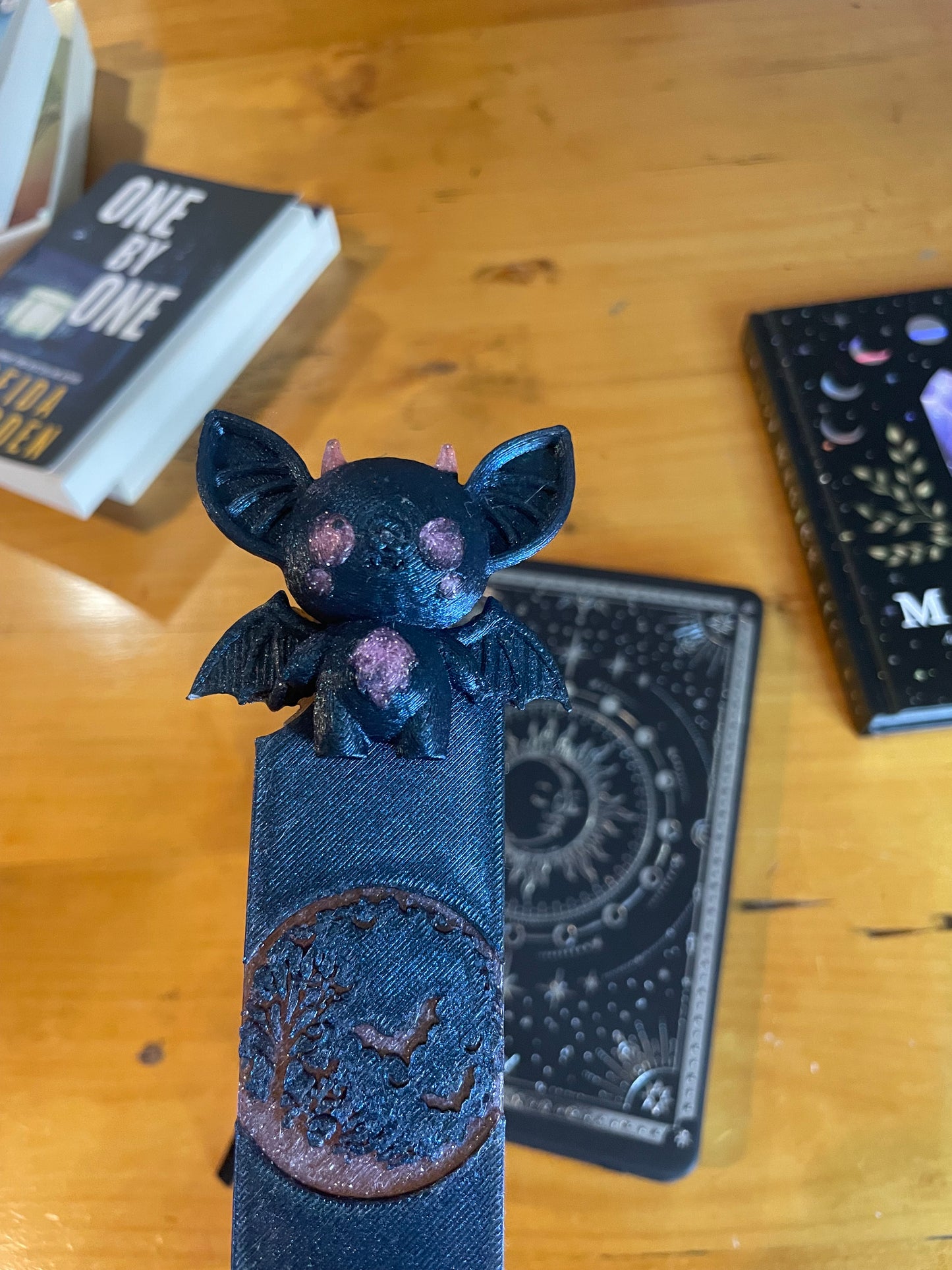 Vampire Bat 3D Bookmark, Detailed 3D Printed Design, Perfect for Scary Reads & Unique Gift Ideas