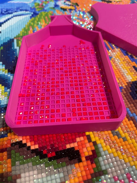 Single Placer Diamond Art Trays in Medium Deluxe 2 and Large Basic, With Lids And Stoppers