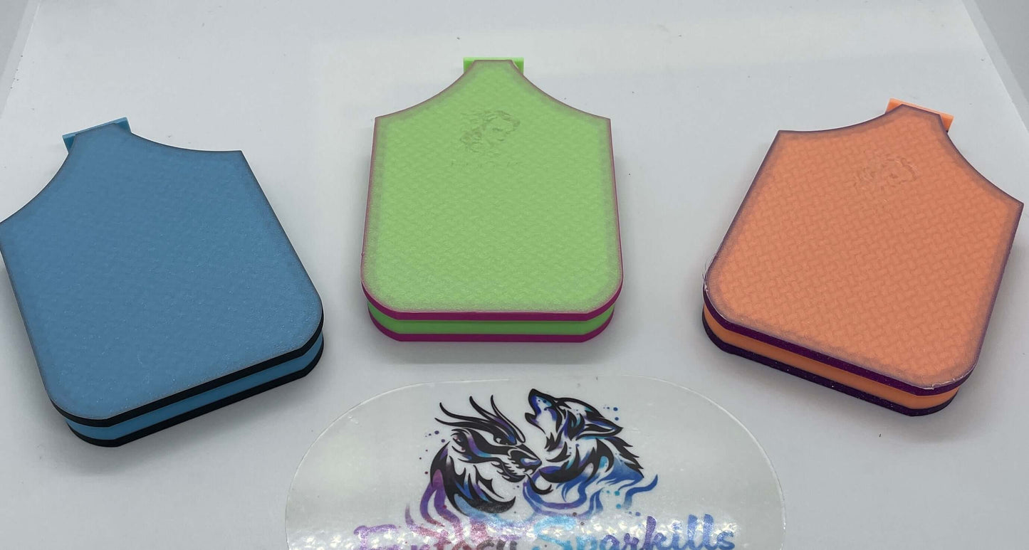 Glow-in-the-Dark Diamond Art Tray - Ghost Dragonling Design, Flawless Drill Alignment, Spooky Crafting Essential, Great Gift for Artists