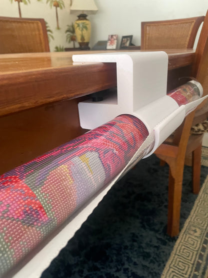 Diamond Art Middle Of Canvas Table Clamp with Canvas Roll Out, Perfect Gift for DIY Diamond Painters