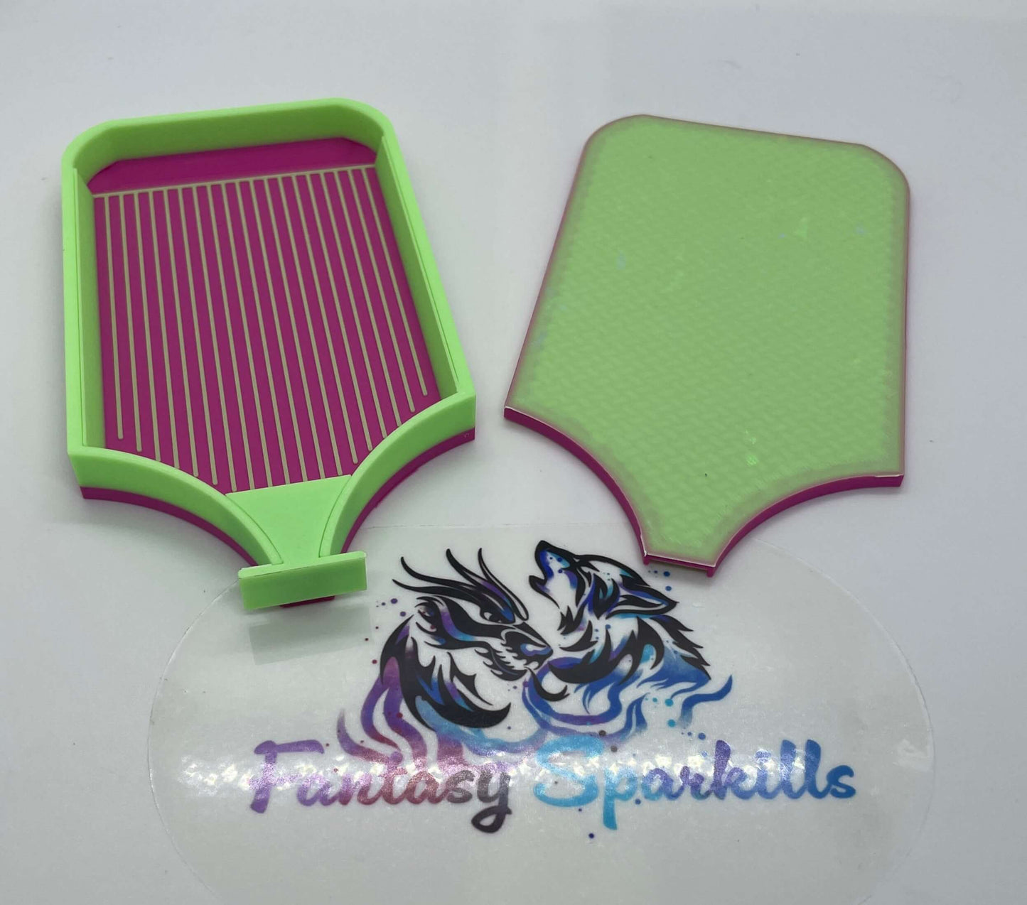 Spooktacular Glow-in-the-Dark Ghost Dragon Art Trays - Diamond Painting's Best Kept Secret for Nighttime Crafting Thrills!"