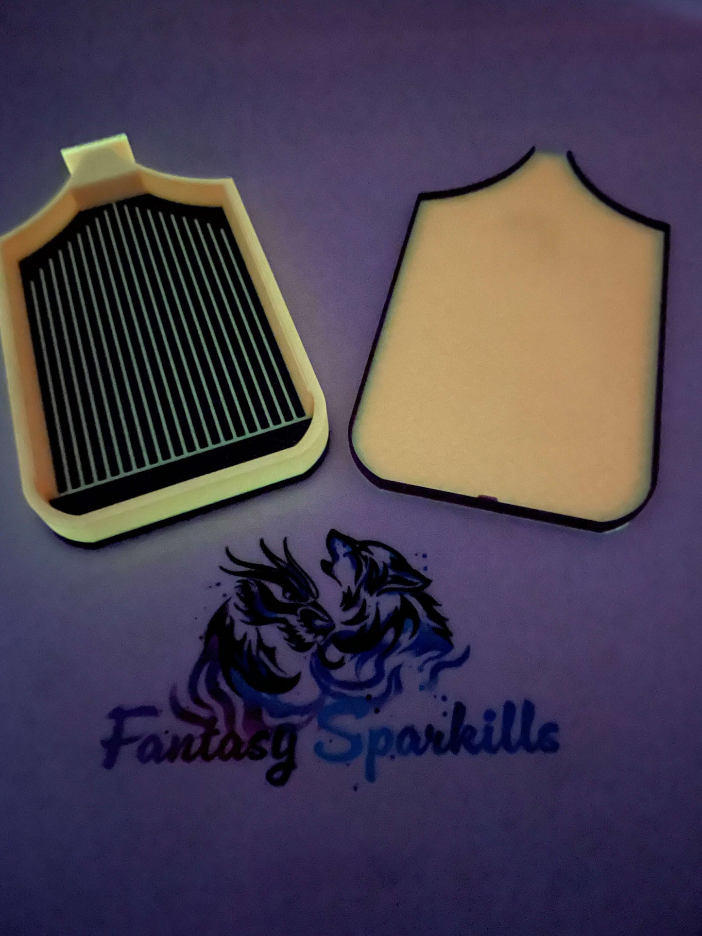 Spooktacular Glow-in-the-Dark Ghost Dragon Art Trays - Diamond Painting's Best Kept Secret for Nighttime Crafting Thrills!"