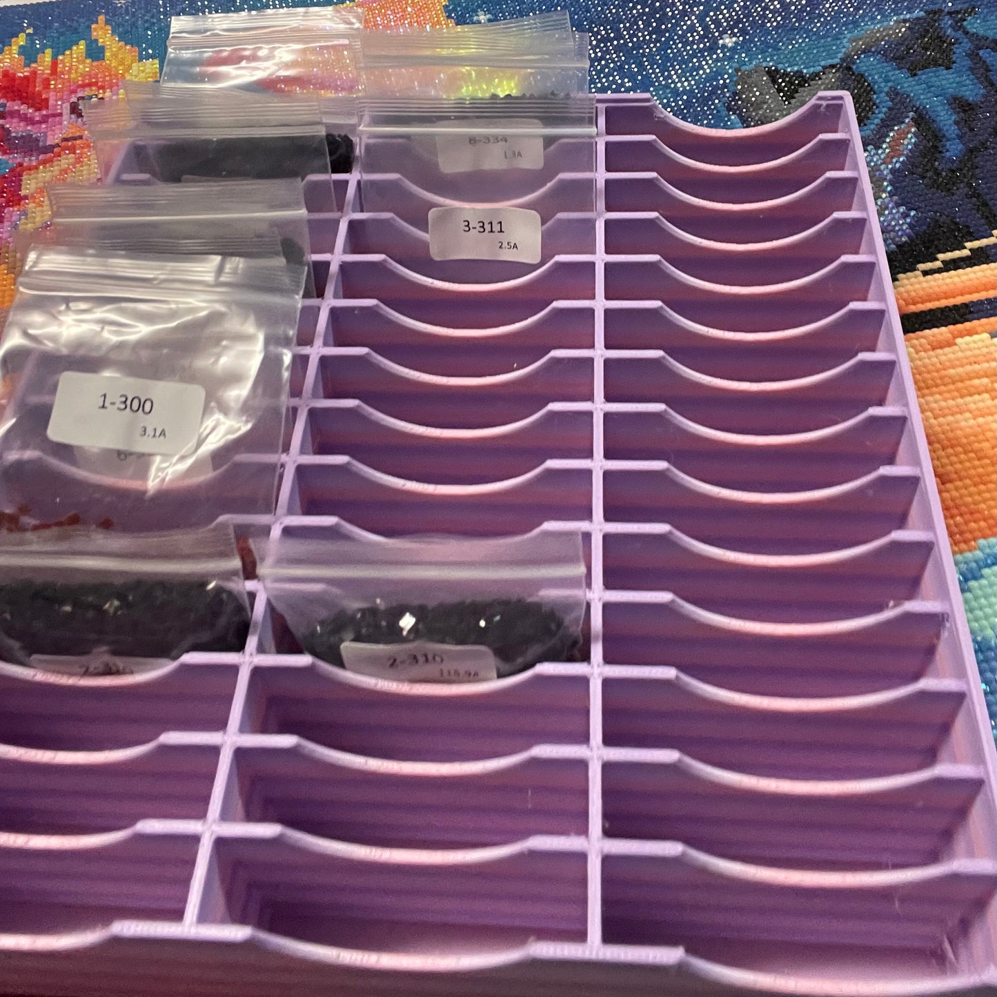 Diamond Art Baggy Storage Tray with 42 Slots, Solid Durable Walls in Cool Colours – Perfect Organizer for Diamond Painting Lovers