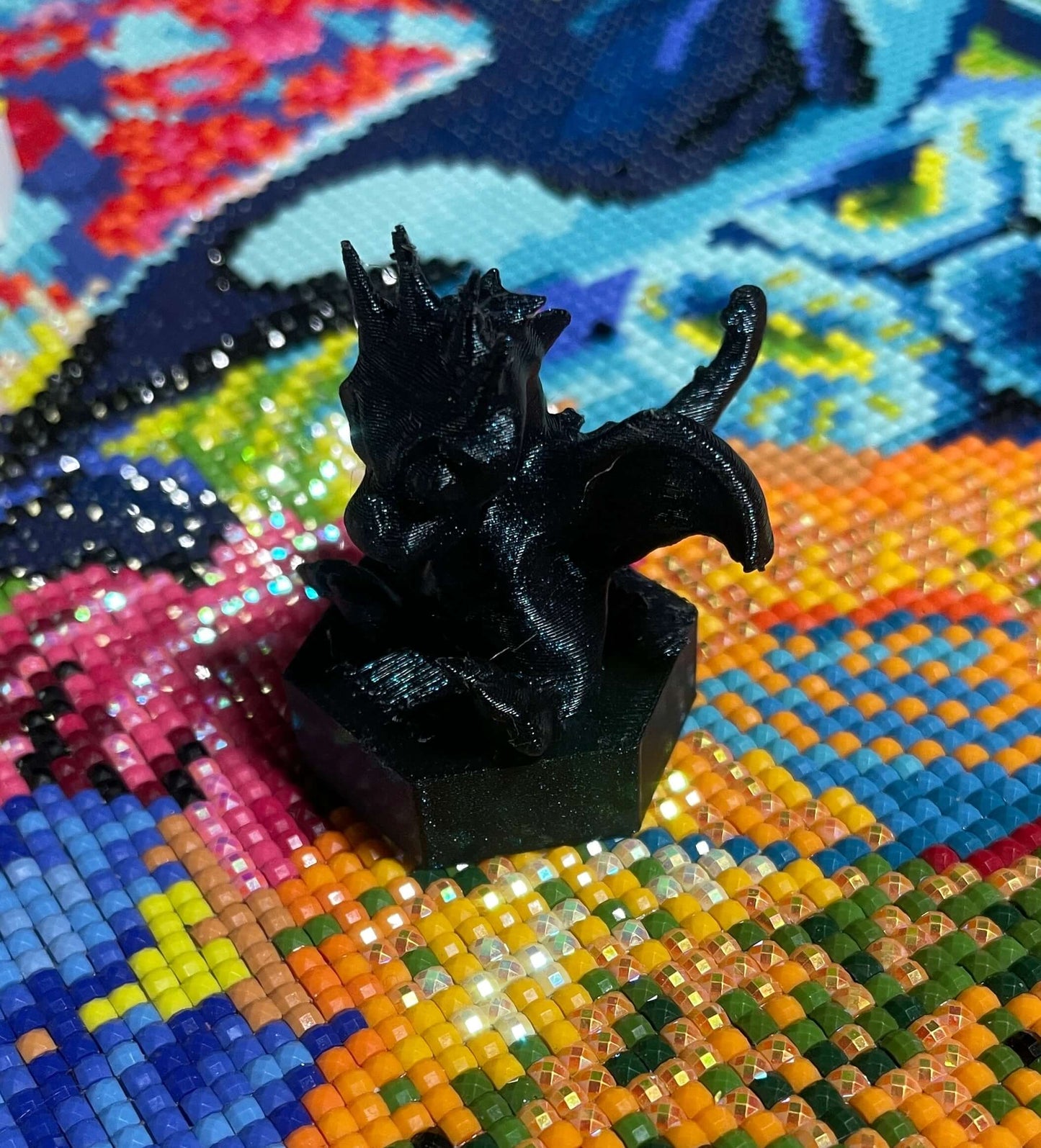 Majestic Drillgon Cover Minder – Règle votre scène artistique diamantée, outil essentiel pour les artistes, cadeau idéal pour les créatifs